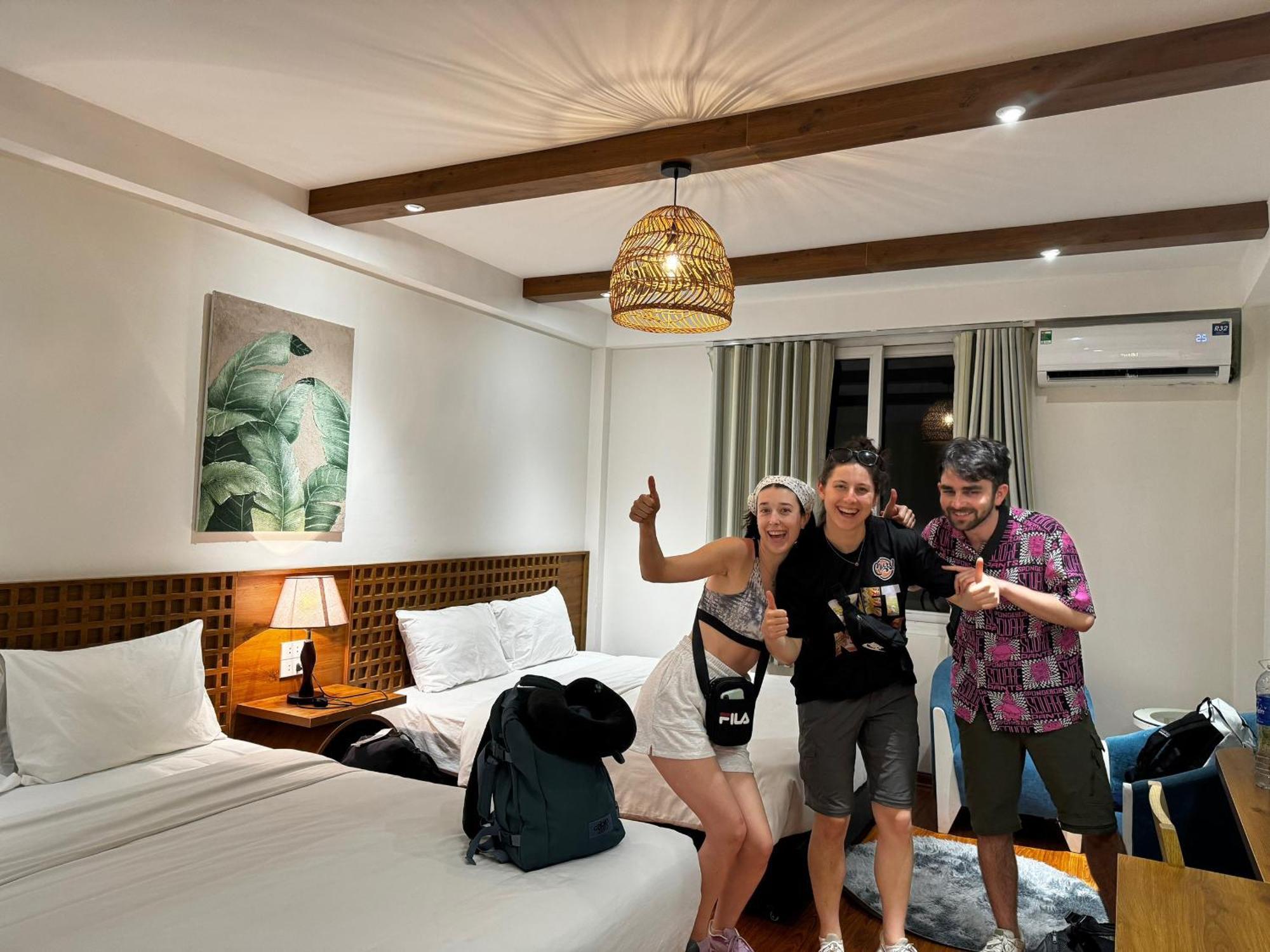 Cheers Hostel Hanoi Bagian luar foto